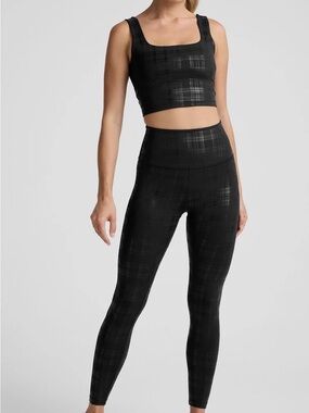 Beyond Yoga High Waisted Midi Plaid Foil Leggings in Black 24" Inseam | Size S